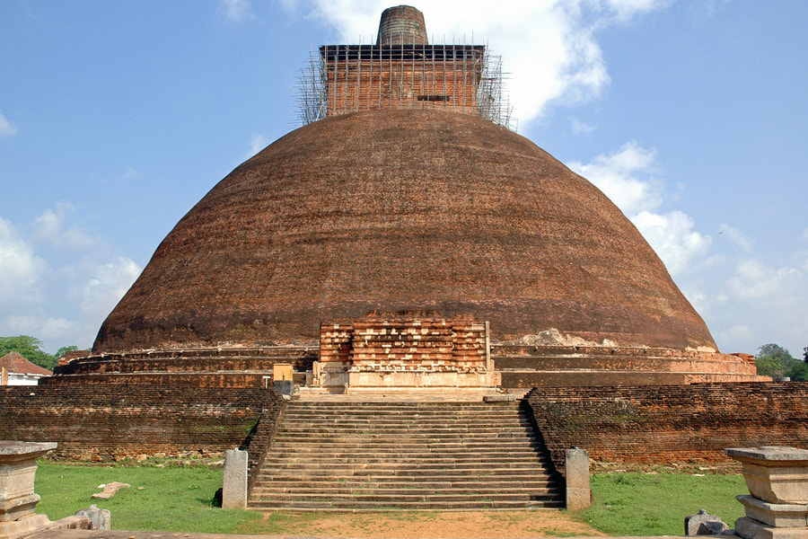 Home jetavanarama record stupa in anuradhapura in sri lanka orig
