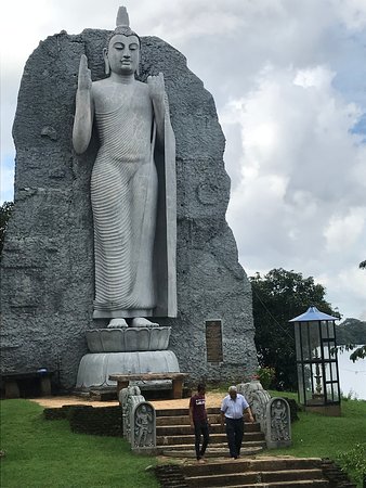 Home po onnaruwa is the main